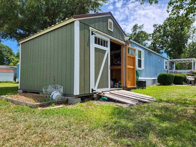 Charming 2BR/1BA Manufactured Home in Crystal Lake - Move-In - photo 26