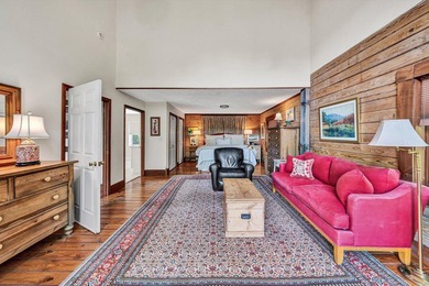 Lakefront property , 4 Bed 3 Bath log-style home in Lakeshore - photo 30