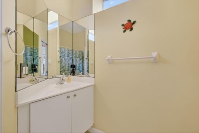 Pool home with a private courtyard design in the gated community - photo 34