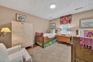 Lakefront property , 4 Bed 3 Bath log-style home in Lakeshore - photo 42