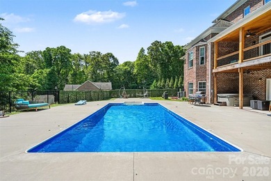 TURN KEY LUXURY  WITH CONSISTENT TRACK RECORD OF BOOKINGS YEAR - photo 3