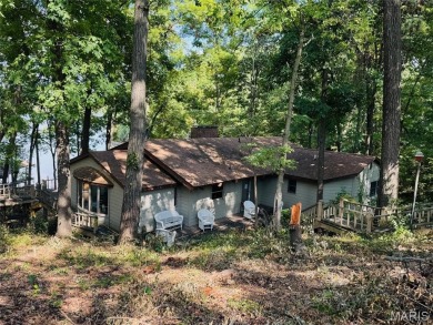 Lake Home For Sale in Vandalia, Illinois