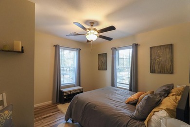 Spring River Cabin - Fully Furnished & Move-In Ready! Experience - photo 15