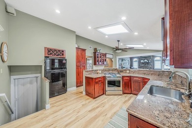 Welcome to this beautifully expanded split-level home situated - photo 20