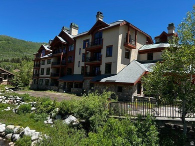 Don't miss out on one of the premiere condominium units in the - photo 2