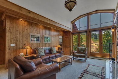 Don't miss out on one of the premiere condominium units in the - photo 5