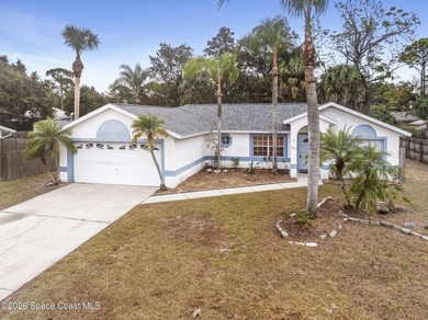 Perfectly landscaped and exterior freshly painted located in a - photo 1