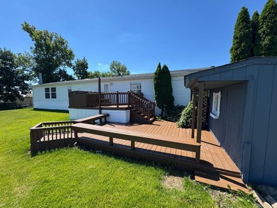 Located in the Edgewood Estates mobile home community - $69,900 - photo 4