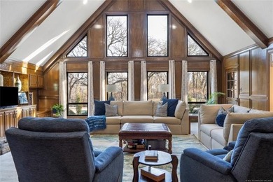 Must see - Spacious 5 bedroom, 6 bath situated on almost an acre - photo 14