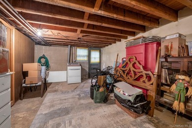 Excellent opportunity in prime Bayside! Brick attached - photo 16