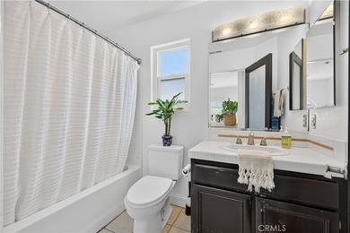 Nestled on a quiet cul-de-sac in highly desirable Alamitos - photo 28