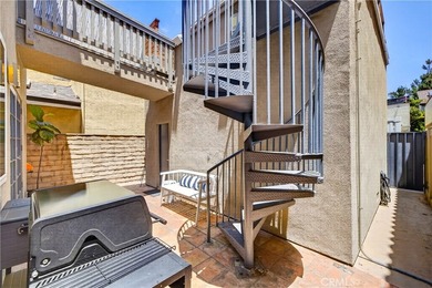 Nestled on a quiet cul-de-sac in highly desirable Alamitos - photo 35