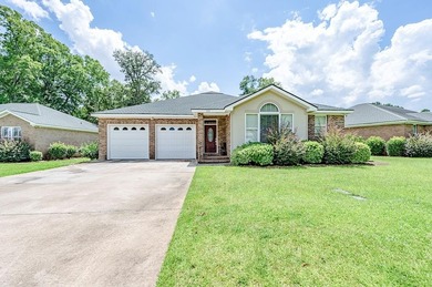 (private lake, pond, creek) Home For Sale in Leesburg Georgia