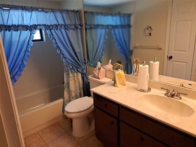 Stunning country charm with lots of privacy, this 3 bedroom 2 - photo 17