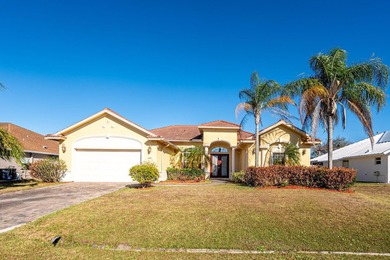 Welcome to this beautifully upgraded home located in the heart - photo 8