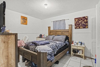 Spacious 6-bedroom single-family home with NO HOA offering - photo 8