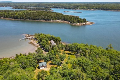 Built in 1917 by John Aspinwall, this extraordinary retreat is - photo 2