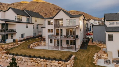 Fully Furnished Model Home -Step into luxury and move in - photo 3