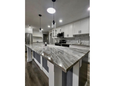 Don't settle for cookie cutter!
Lakefront . 4 bed / 2 bath . 1 - photo 17