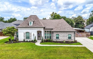 Welcome to Turtle Creek! This beautifully updated 5-bedroom - photo 1