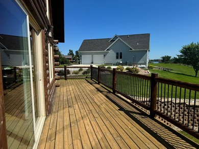 Well maintained log cabin located on Clear Lake - Lake City, SD - photo 23