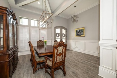 Welcome to Turtle Creek! This beautifully updated 5-bedroom - photo 4