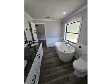 Don't settle for cookie cutter!
Lakefront . 4 bed / 2 bath . 1 - photo 29