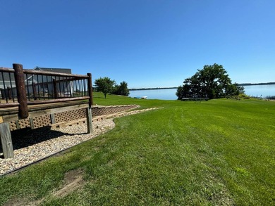 Well maintained log cabin located on Clear Lake - Lake City, SD - photo 30