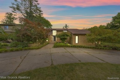 Lake Home For Sale in West Bloomfield, Michigan