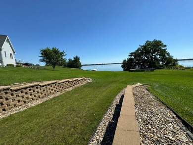 Well maintained log cabin located on Clear Lake - Lake City, SD - photo 33