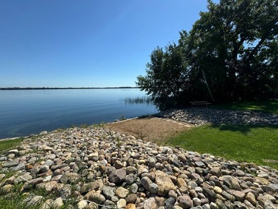 Well maintained log cabin located on Clear Lake - Lake City, SD - photo 36