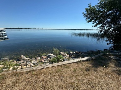 Well maintained log cabin located on Clear Lake - Lake City, SD - photo 38
