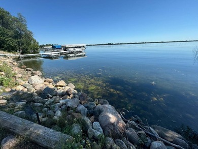 Well maintained log cabin located on Clear Lake - Lake City, SD - photo 40