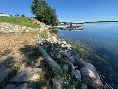 Well maintained log cabin located on Clear Lake - Lake City, SD - photo 41