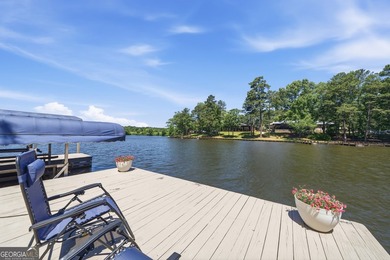 Welcome to 136 N. Hidden Lake Drive, a stunning Lake Oconee - photo 2
