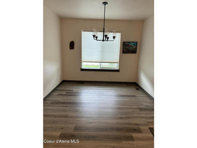 Welcome in to this beautiful 4 bedroom 2 bath residence - photo 14