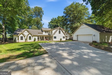 Welcome to 136 N. Hidden Lake Drive, a stunning Lake Oconee - photo 4