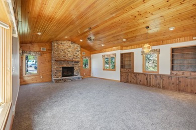 VRP $825,000-$850,000 Stop dreaming and start living. This - photo 15