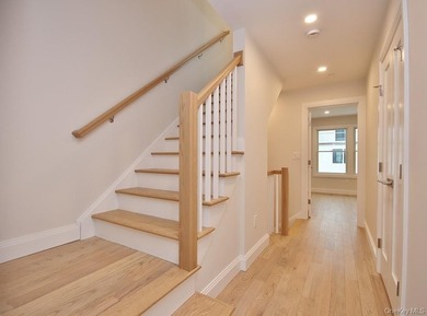 Welcome Home to Sunset Villas at Andrews Lane Sleepy Hollow - photo 32