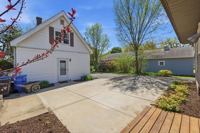 VRP $825,000-$850,000 Stop dreaming and start living. This - photo 34