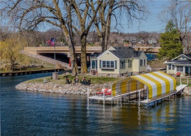 (private lake, pond, creek) Home For Sale in Orono Minnesota
