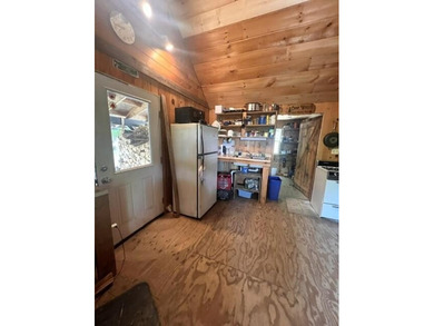 Whether you are looking for a peaceful getaway or a place to - photo 7
