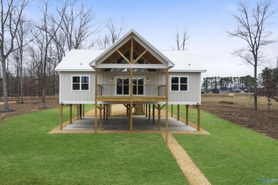 Beautiful 3BR/2.5BA elevated home with just over 1700 square - photo 27