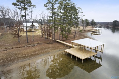 Beautiful 3BR/2.5BA elevated home with just over 1700 square - photo 30