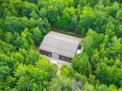 SUGAR CAMP: Luxe Barndominium on a private wooded parcel with - photo 14