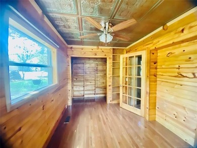 Waterfront home with private dock and 2 shops! Dock has new - photo 29