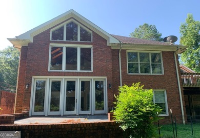 Elegant Lakefront Home with Exceptional Views and Amenities - photo 34