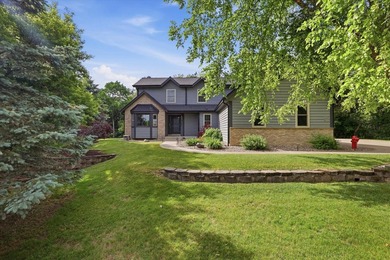 Lake Keesus  Home For Sale in Hartland Wisconsin