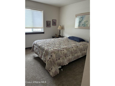 Welcome in to this beautiful 4 bedroom 2 bath residence - photo 8