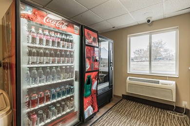 Exciting Investment Opportunity: Quality Inn Hotel at the mouth - photo 17
